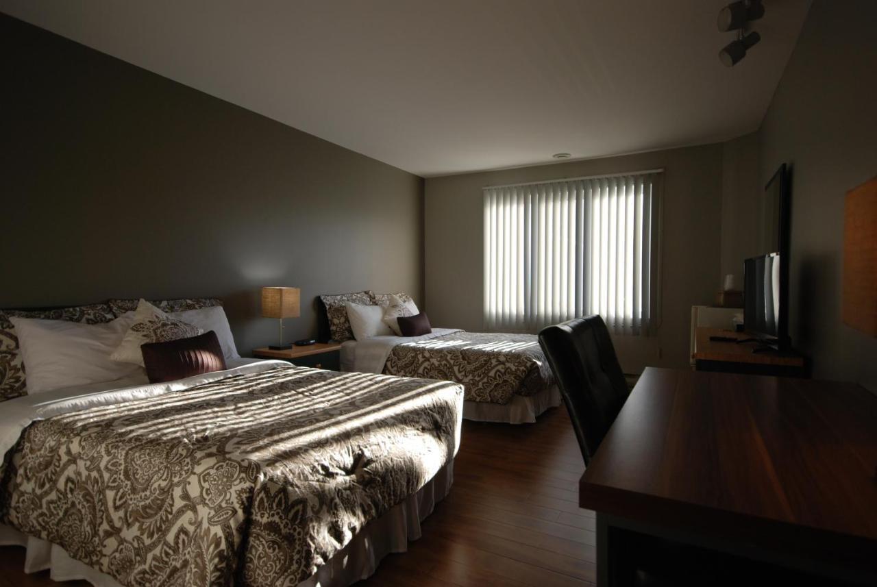 Auberge Le Cabanon Saint Zenon ภายนอก รูปภาพ