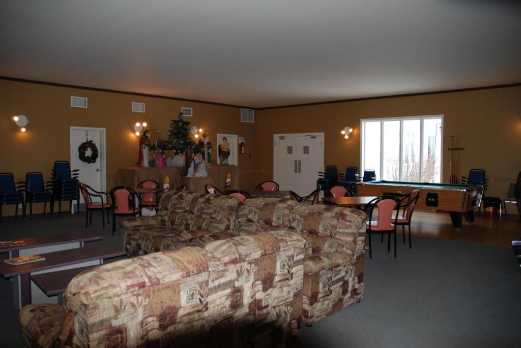 Auberge Le Cabanon Saint Zenon ภายนอก รูปภาพ