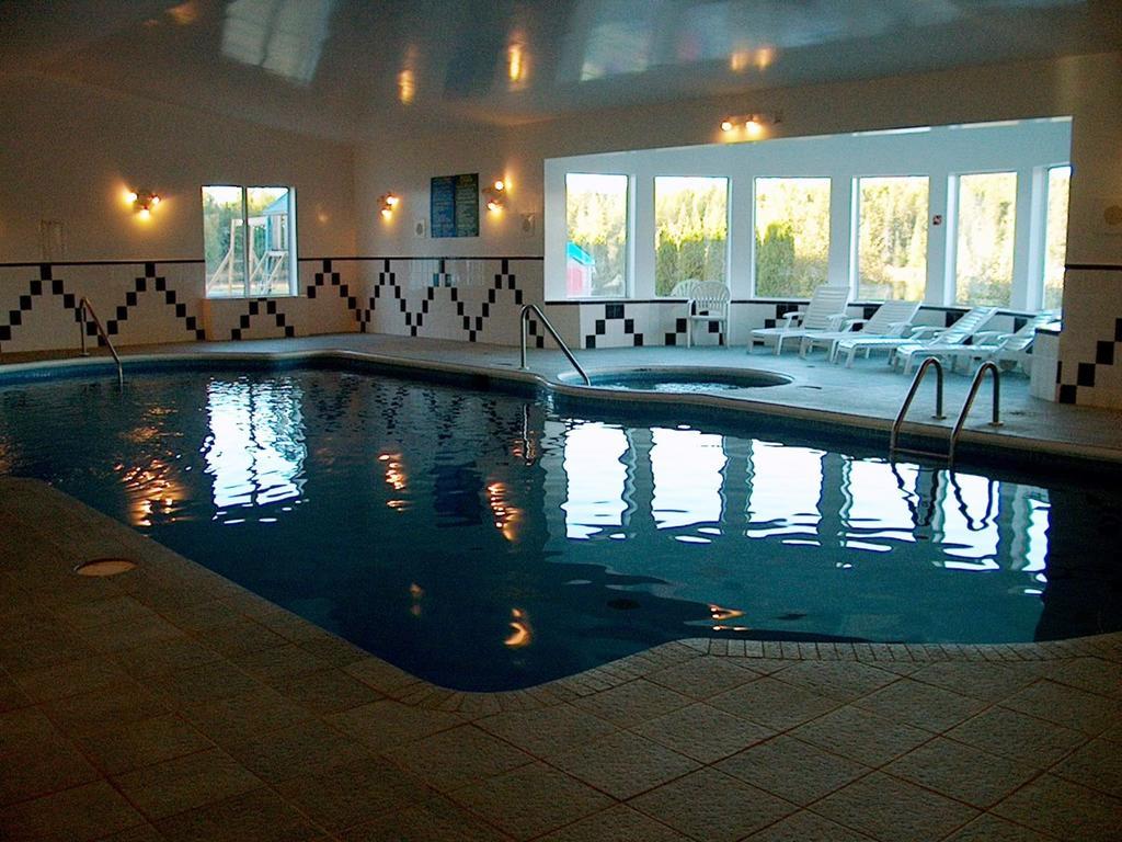 Auberge Le Cabanon Saint Zenon ภายนอก รูปภาพ